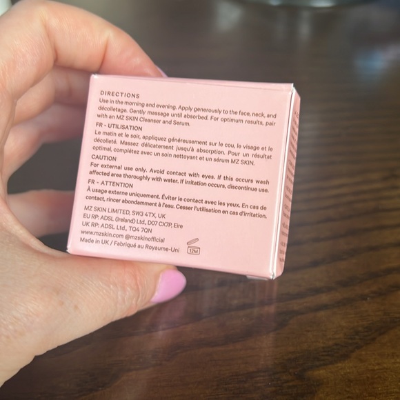 MZ Skin Calming Moisturizer Skin Cream - Picture 4 of 5